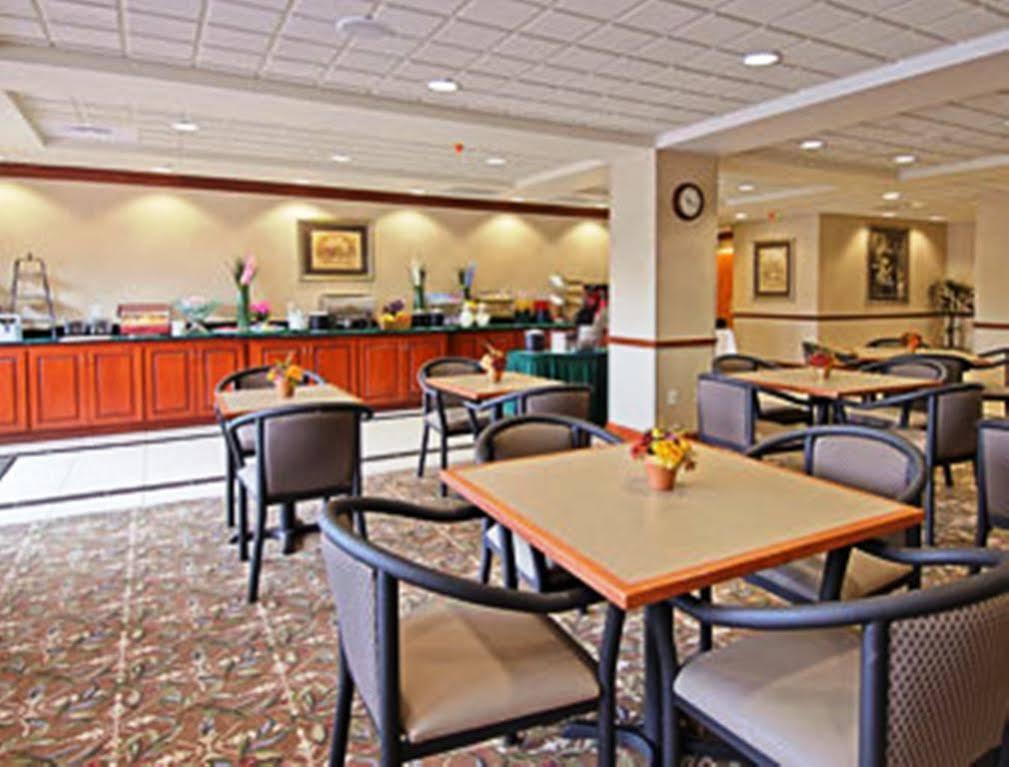Wingate By Wyndham Panama City Area Lynn Haven Exterior photo
