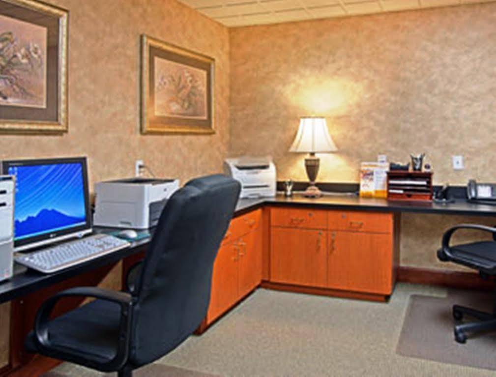 Wingate By Wyndham Panama City Area Lynn Haven Exterior photo