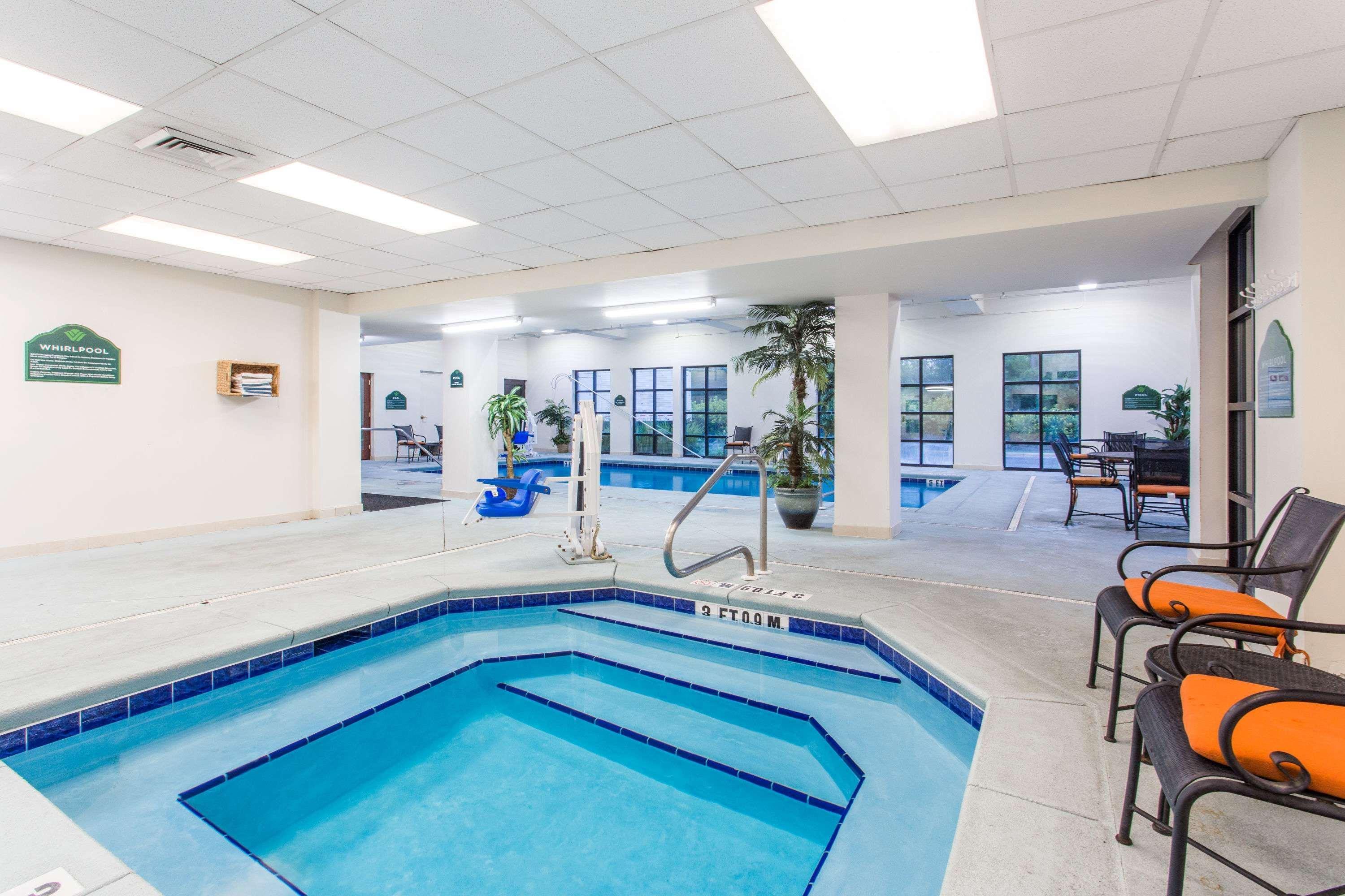 Wingate By Wyndham Panama City Area Lynn Haven Exterior photo