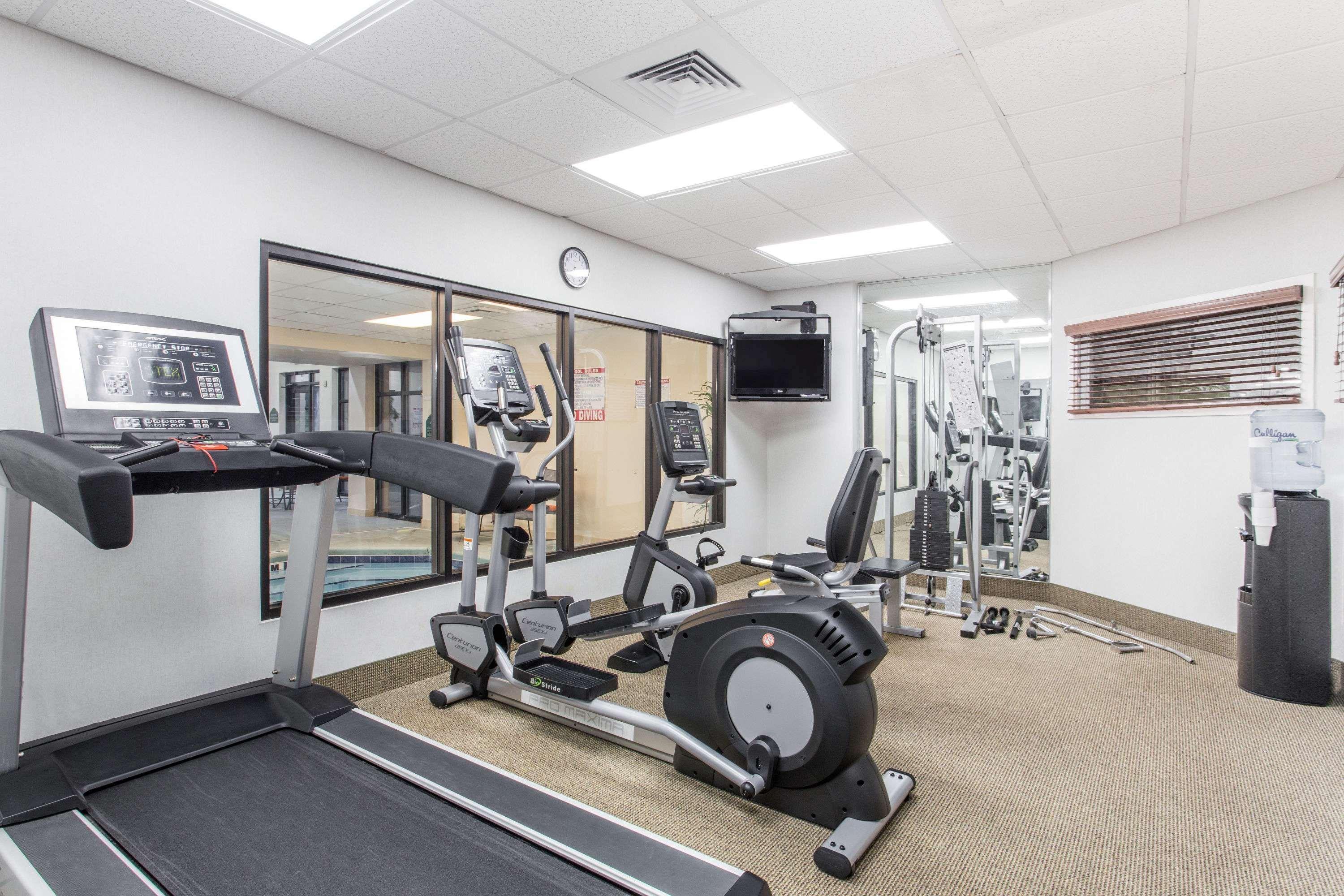 Wingate By Wyndham Panama City Area Lynn Haven Exterior photo