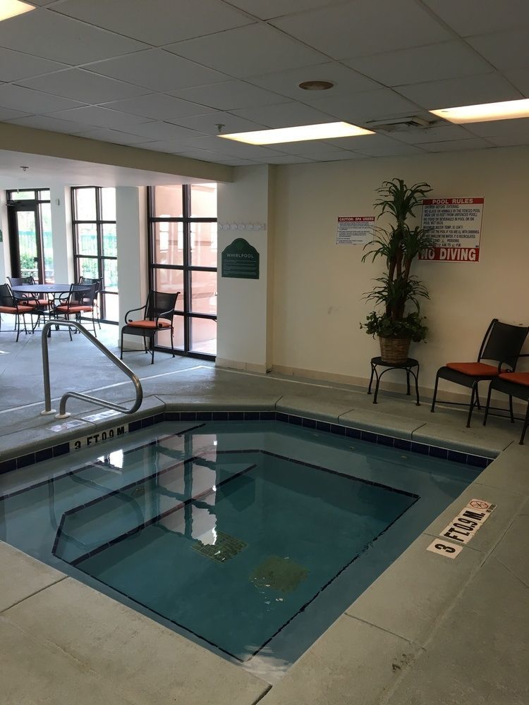 Wingate By Wyndham Panama City Area Lynn Haven Exterior photo